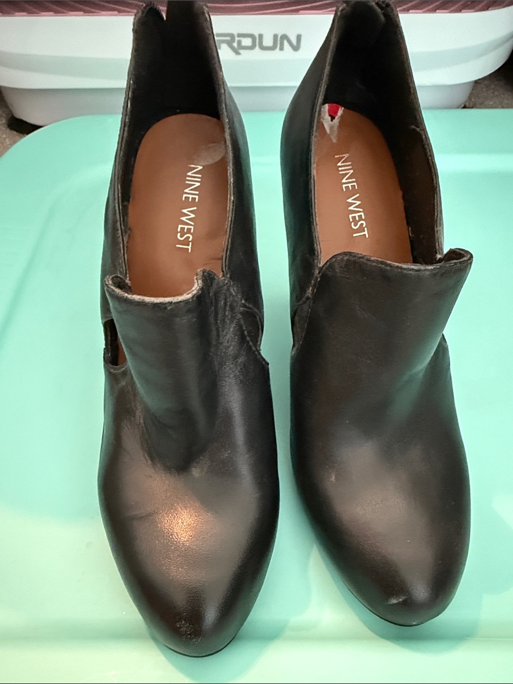 Nine West Black Leather Ankle Booties with Pointed Toe 4 1/2” Size 6 M Never